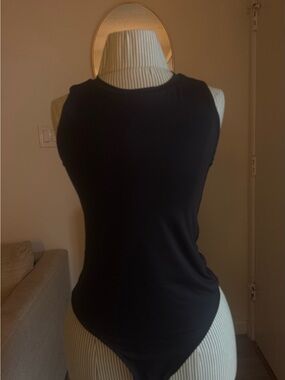 House of Harlow 1960 Black Sleeveless Bodysuit NWT size M